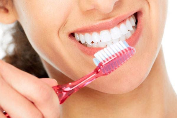 Biện pháp chăm sóc răng dán sứ veneer