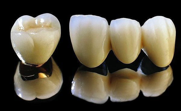 Răng sứ Zirconia
